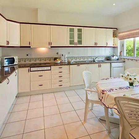 Villa Charming Carvoeiro Casa Gina 4 Bedrooms Rooftop Terrace Perfect For Families Carvoeiro (Lagoa)
